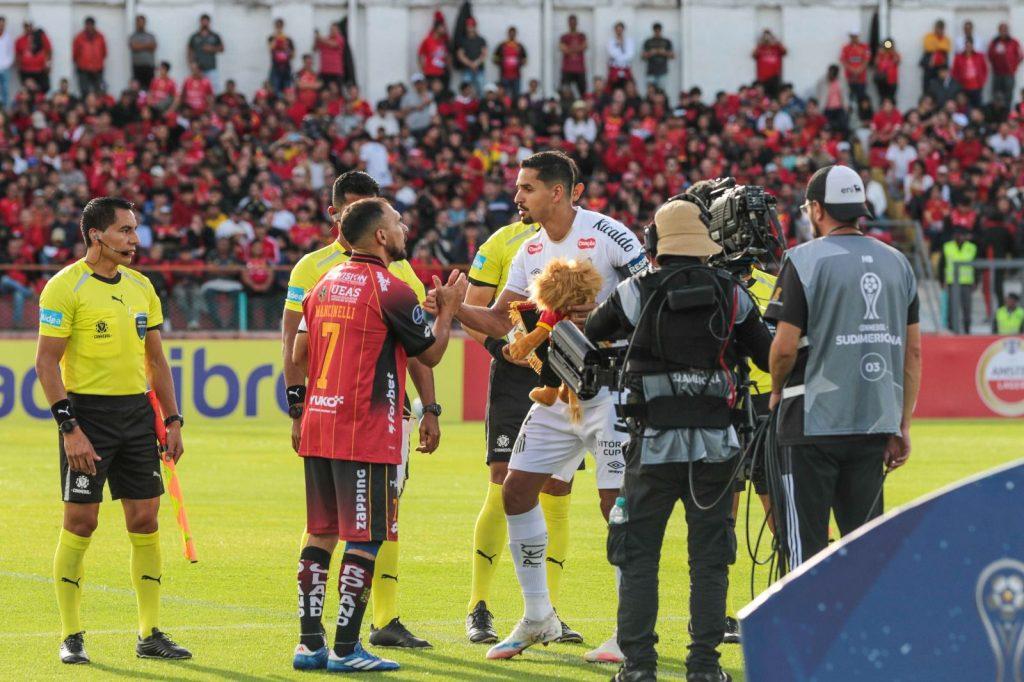 Deportivo Cuenca va por la hazaña ante Santos FC: dónde y cuándo ver el partido featuring Ecuador