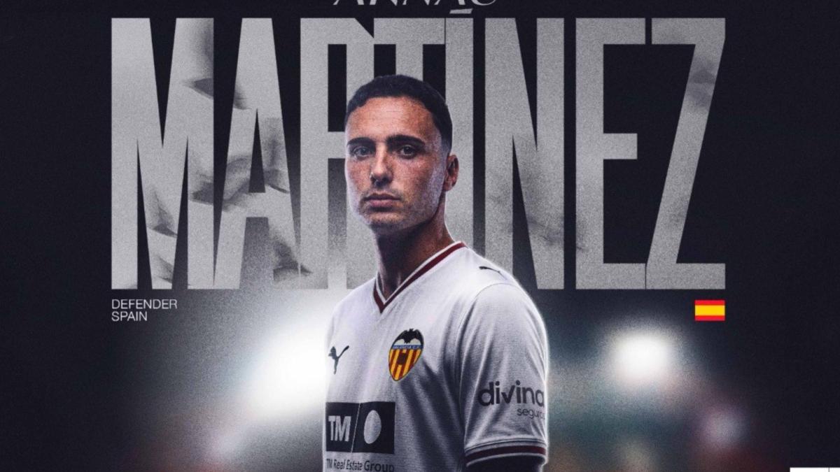 Valencia oficializa el fichaje de Arnau Martínez hasta 2031